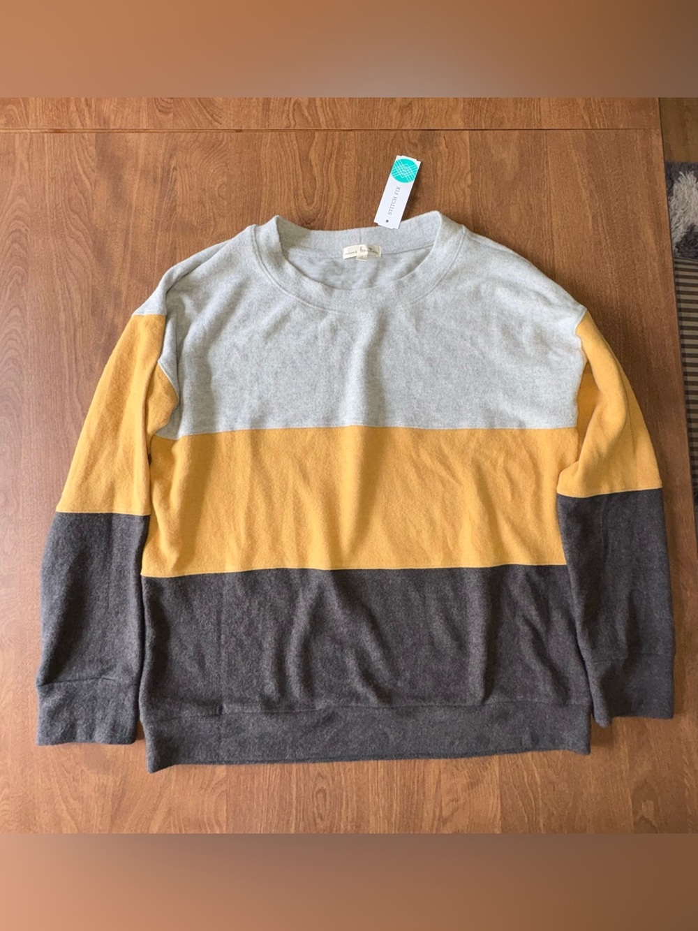 NWT Stitch Fix Nine Britton buttery soft crew neck